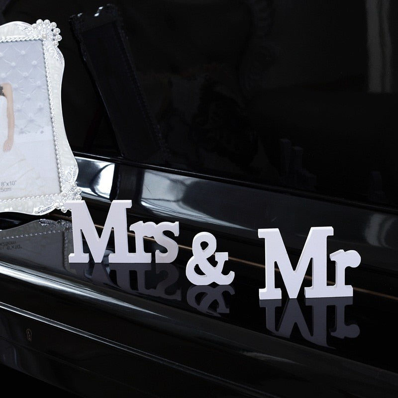 mr mrs wedding sign