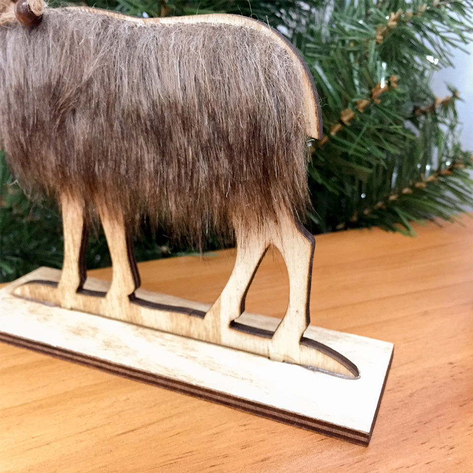 Hairy Elk Pendants | Nicro Party